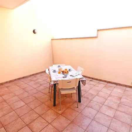 Apartment Casa Vacanze Desy A 4/5 *